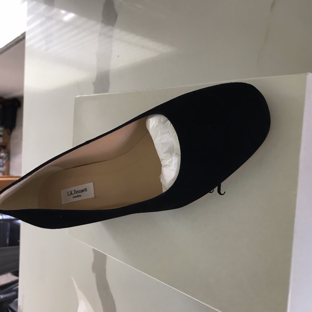 Niamh Black Suede Closed Courts, Black LK Bennett